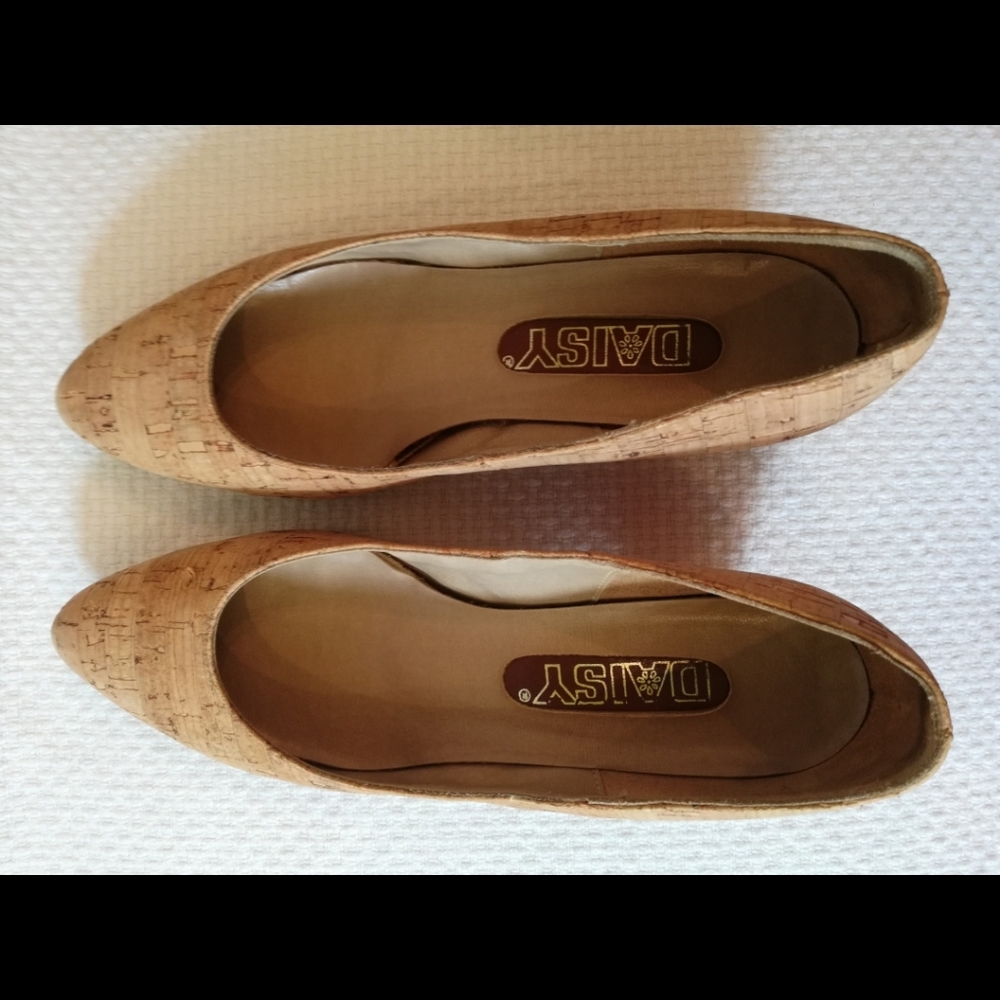 Daisy Cork Heels - Great Condition - Picture 9 of 11
